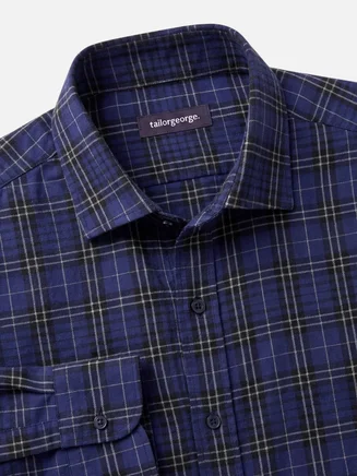 Blau kariertes Flanellhemd